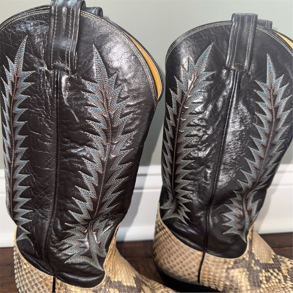 Tony Lama Rare Python Snakeskin
Cowboy Boots 6868 Mens
8E Vintage Exotic Western - Picture 3 of 16